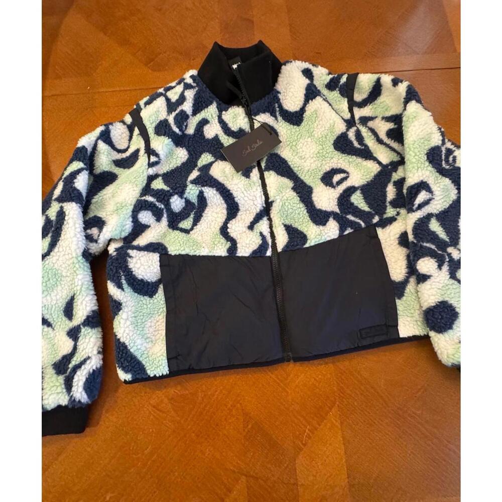 Bad Birdie Women's Cozy Patterned Fleece Jacket with Zip Large j-1